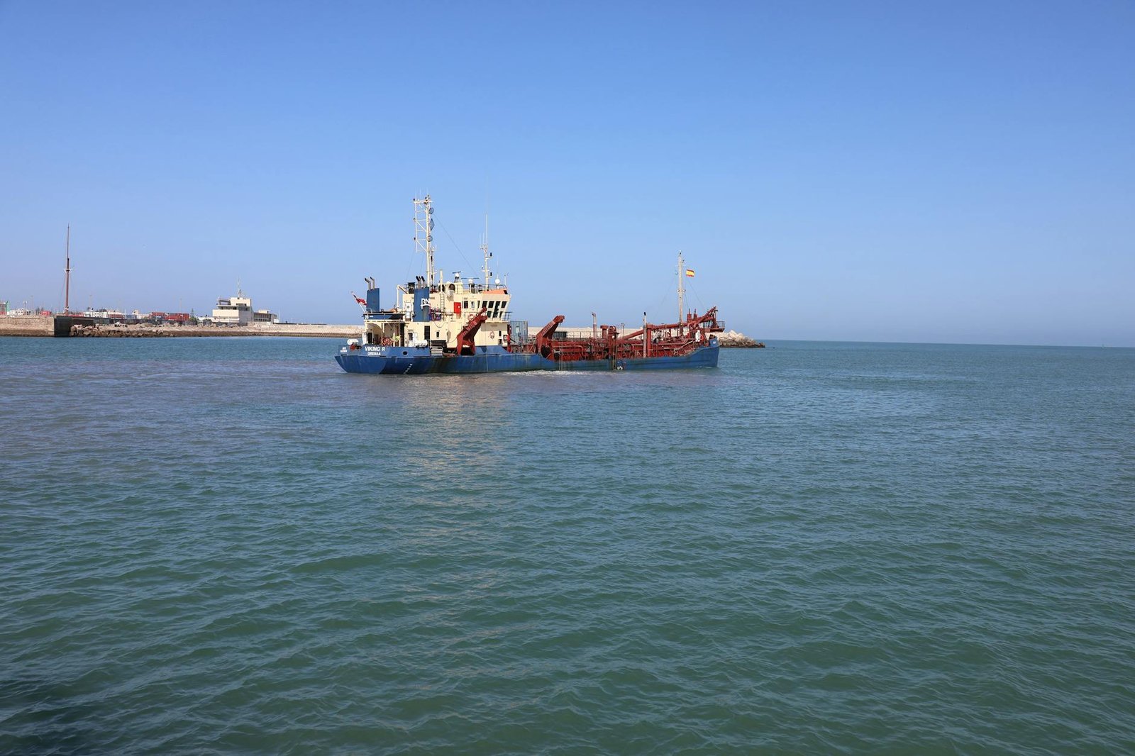 Analiza Beneficiilor Contractelor Internaționale pentru Marinari Români 1 Analiza Beneficiilor Contracte featured