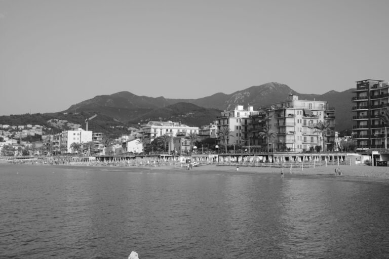 Adevărul despre Impactul Tehnologiilor Modene: Nu Sunt un Obstacol pentru Contractele de Navigație Estivală în România 2 Adevarul despre Impactul Tehno featured